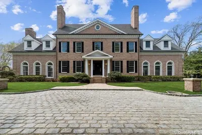 Photograph of 68 Howells Point Road