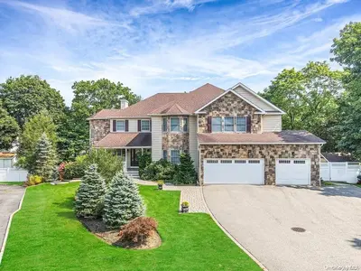 Photograph of 16 Cason Drive