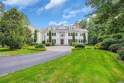 Photograph of 207 Sunset Road