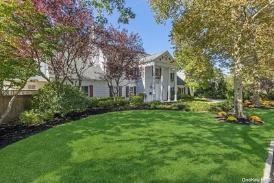 Photograph of 90 Woodsome Road