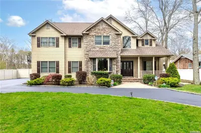 Photograph of 109 Grandview Lane
