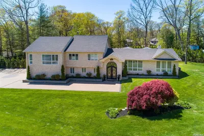 Photograph of 6 Kodiak Drive