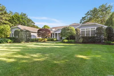 Photograph of 49 Midhampton Avenue