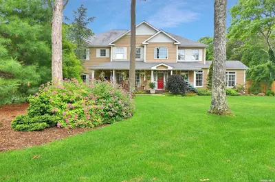 Photograph of 30 Christine Lane