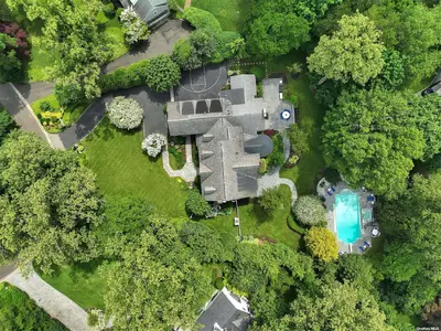 Photograph of 171 Elderfields Road