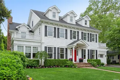 Photograph of 28 Cedar Avenue