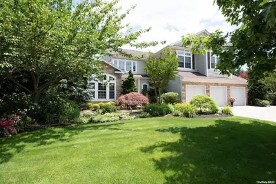 Photograph of 15 Monterrey Drive