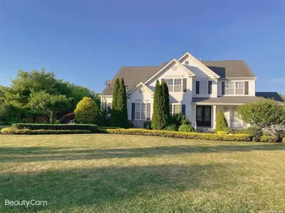 Photograph of 47 Merion Circle