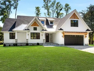 Photograph of 910 Glenn Road