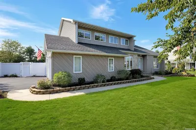 Photograph of 2 Neel Court