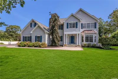Photograph of 32 Norwood Drive