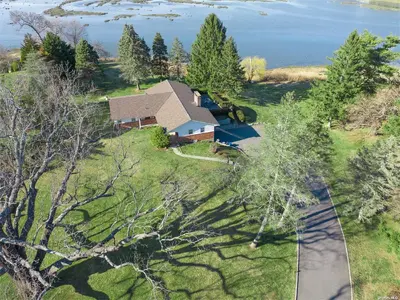 Photograph of 148 Oakside Drive