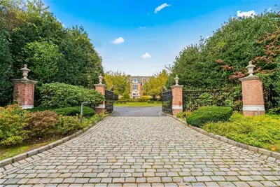 Photograph of 8 Orchard Lane