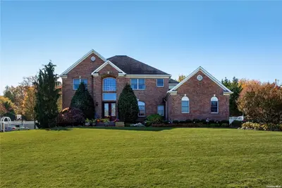 Photograph of 128 Majestic Drive
