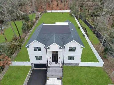 Photograph of 180 Deforest Road