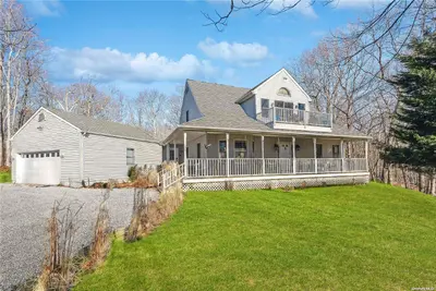Photograph of 2350 Wading River Road