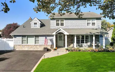 Photograph of 305 Martin Drive