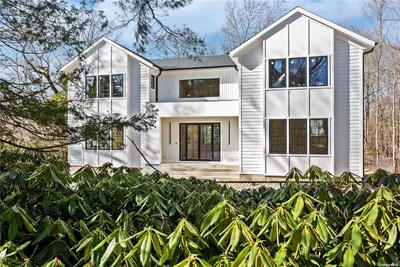 Photograph of 27 Willard Way
