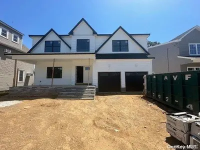 Photograph of 2318 Lafayette Street