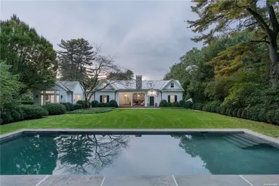 Photograph of 165 Linden Farms Road