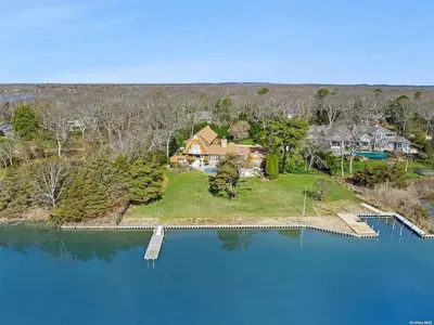Photograph of 58 Cedar Lane