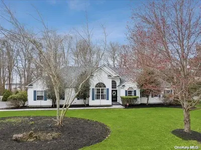 Photograph of 61 Paige Lane