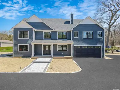 Photograph of 665 Mount Sinai Coram Road