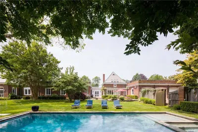 Photograph of 1750 Mount Beulah Avenue