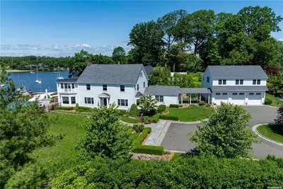 Photograph of 24 Woodland Drive