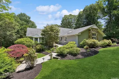 Photograph of 36 Riverview Terrace