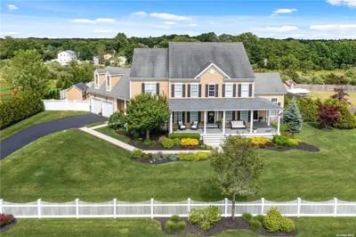 Photograph of 127 Canterbury Drive
