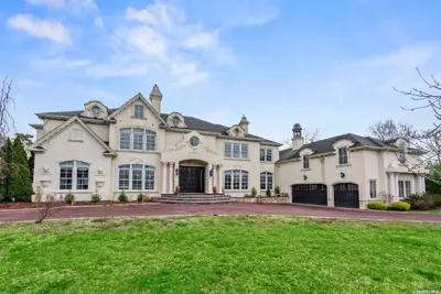 Photograph of 315 Shore Drive