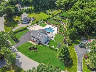 Photograph of 26 Seward Drive