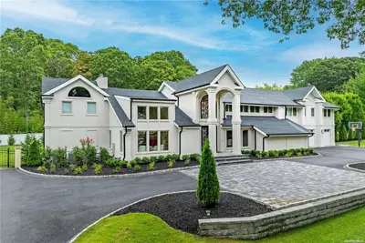 Photograph of 4 Heather Court