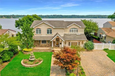 Photograph of 27 Beachview Place