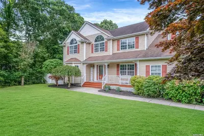 Photograph of 3 Carmen View Drive