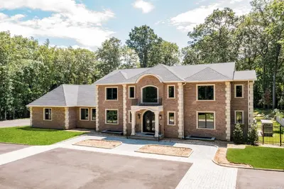 Photograph of 60 Koenig Drive