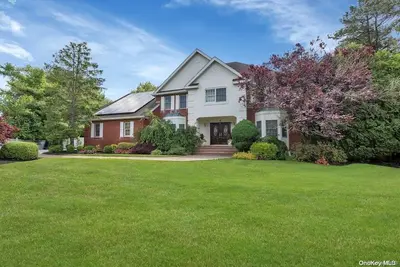 Photograph of 10 Sherwood Crescent