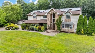 Photograph of 4 Parkview Court