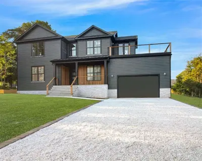 Photograph of 1665 Glenn Road