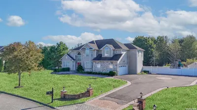 Photograph of 90 Sweetgum Lane