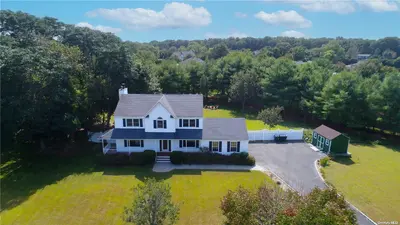Photograph of 170 Grant Drive