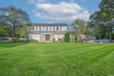 Photograph of 21 Stacy Drive