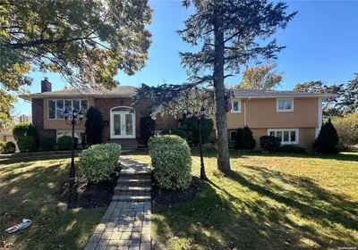 Photograph of 2 Kilmer Avenue