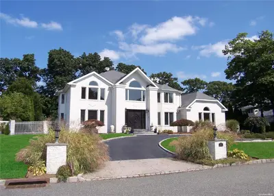 Photograph of 11 Cobblestone Lane