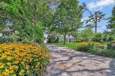 Photograph of 117 Handsome Avenue