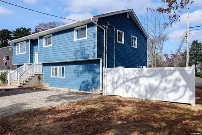 Photograph of 609 Centerwood Street